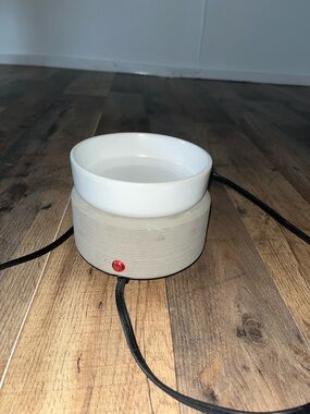 Ceramic Wax Warmer in White and Light Gray